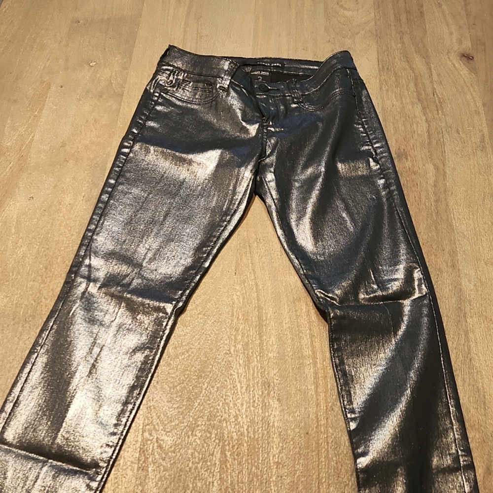 Sneak Peek Jeans